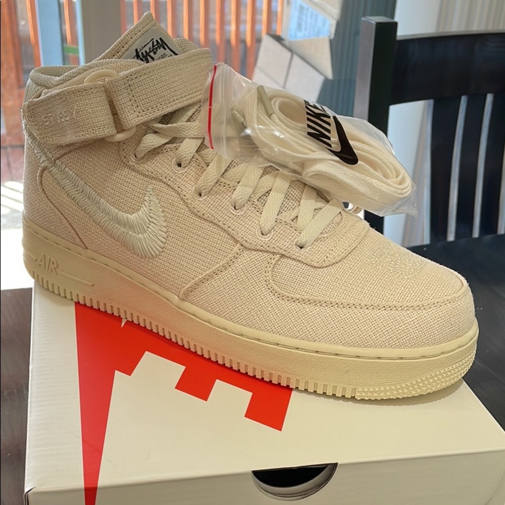Nike x Stussy AF1 mids - Fossil